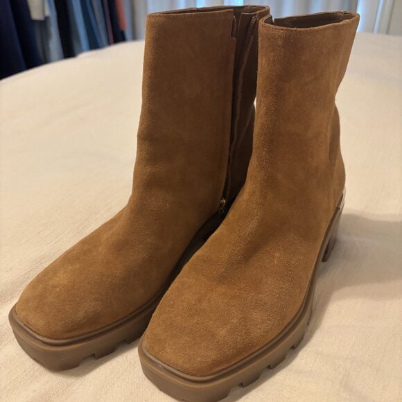 Nine West Remmie Lug Sole Suede Chelsea Western Boots 10M - Picture 1 of 10